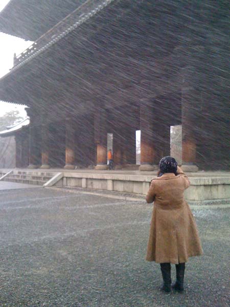 snow around Nanzenji Temple